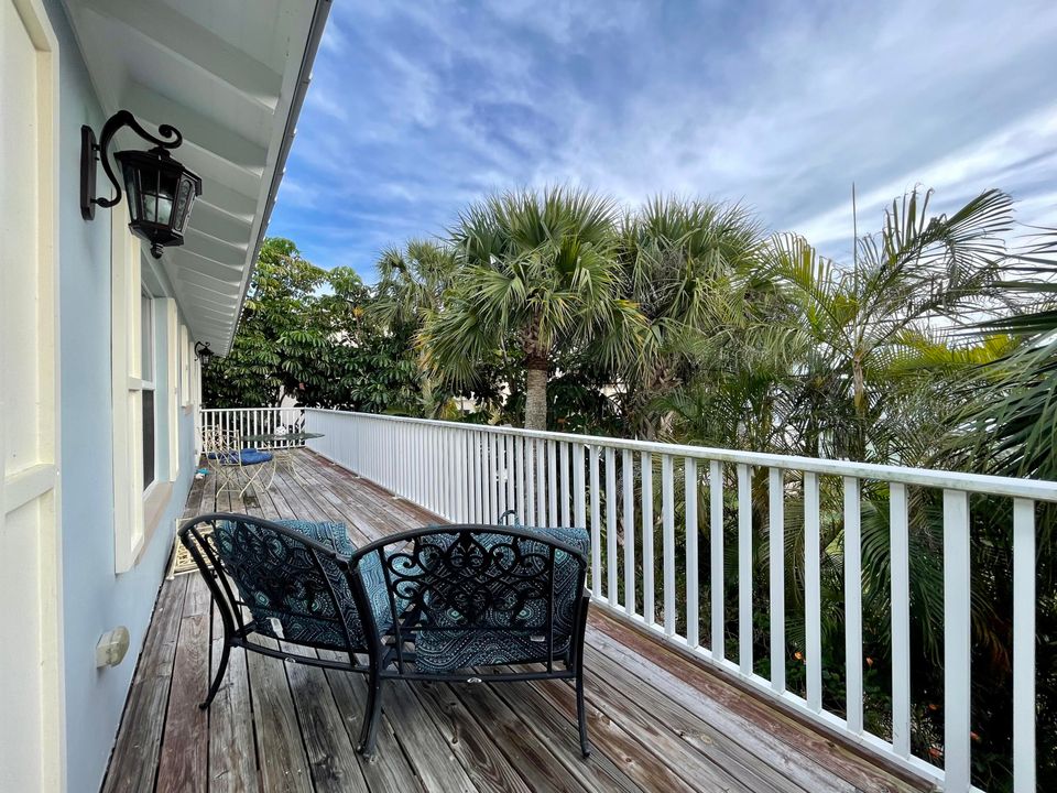 В аренду: $6,500 (2 спален, 2 ванн, 1300 Квадратных фут)