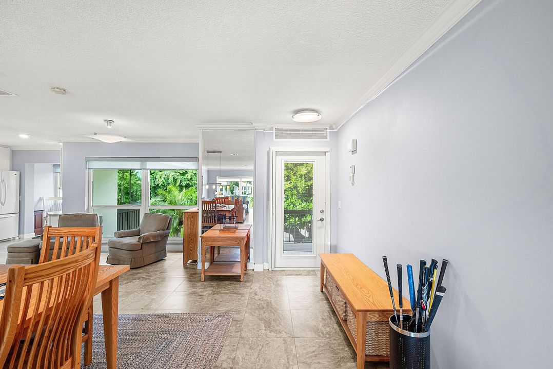 For Sale: $535,000 (3 beds, 2 baths, 1958 Square Feet)