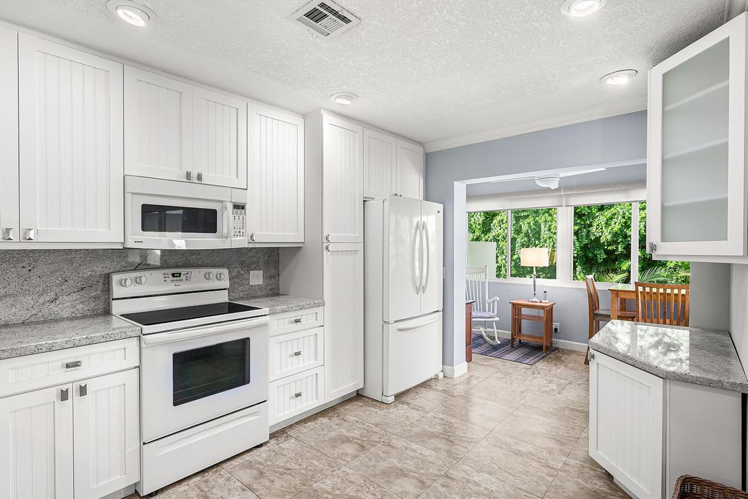 For Sale: $535,000 (3 beds, 2 baths, 1958 Square Feet)