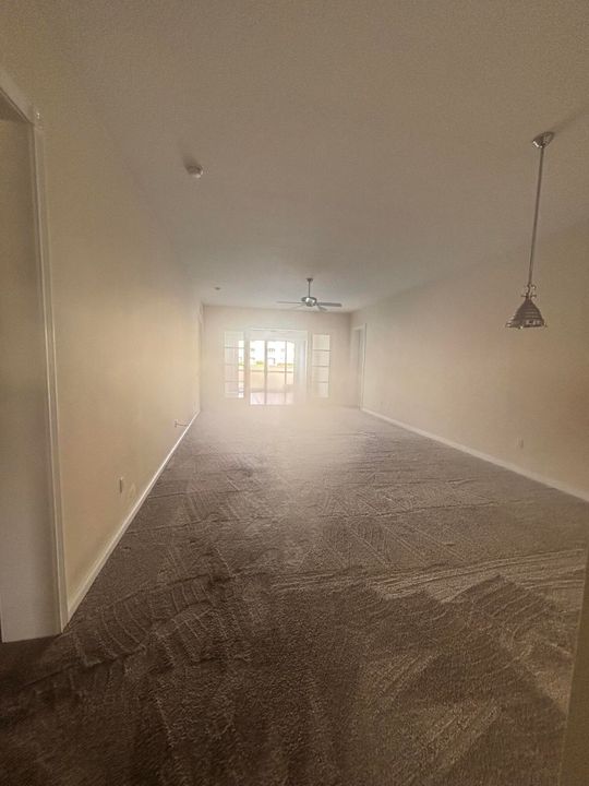 For Rent: $2,500 (2 beds, 2 baths, 1989 Square Feet)