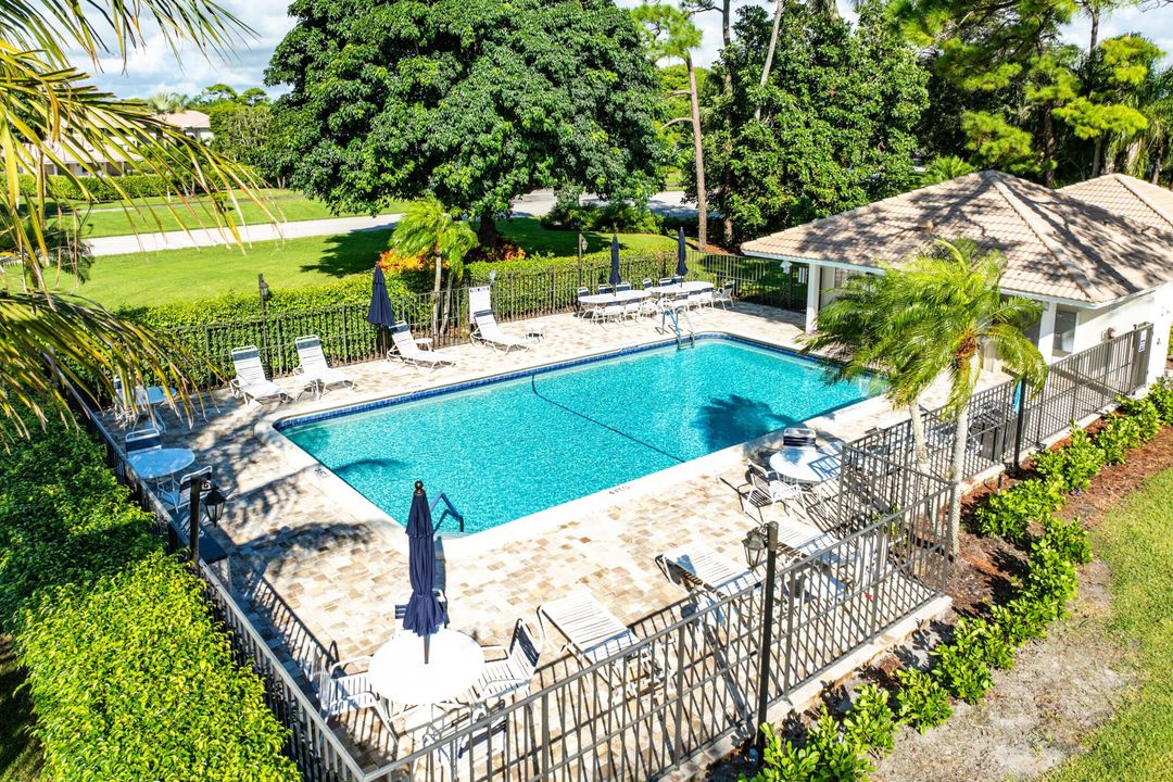 For Sale: $535,000 (3 beds, 2 baths, 1958 Square Feet)