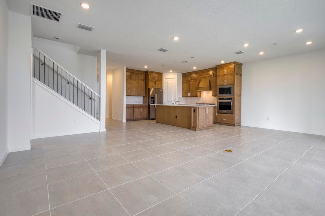 En Renta: $3,950 (4 camas, 3 baños, 2930 Pies cuadrados)