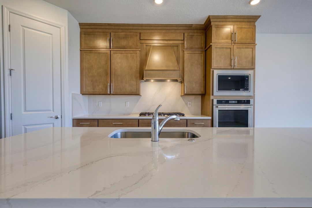 En Renta: $3,950 (4 camas, 3 baños, 2930 Pies cuadrados)