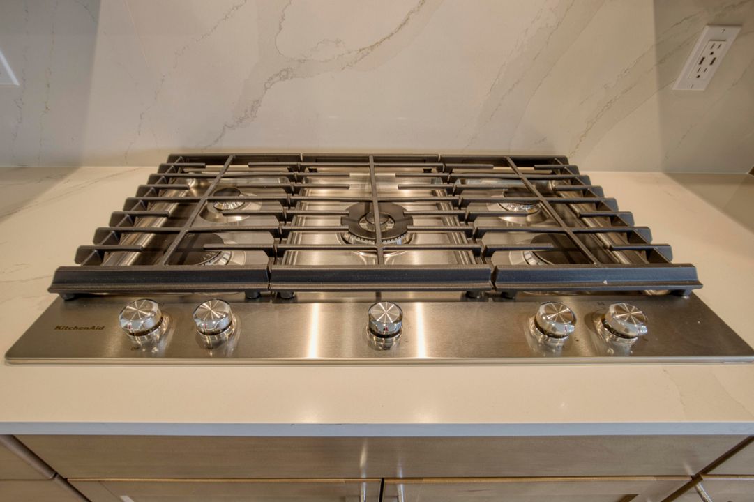 En Renta: $3,950 (4 camas, 3 baños, 2930 Pies cuadrados)