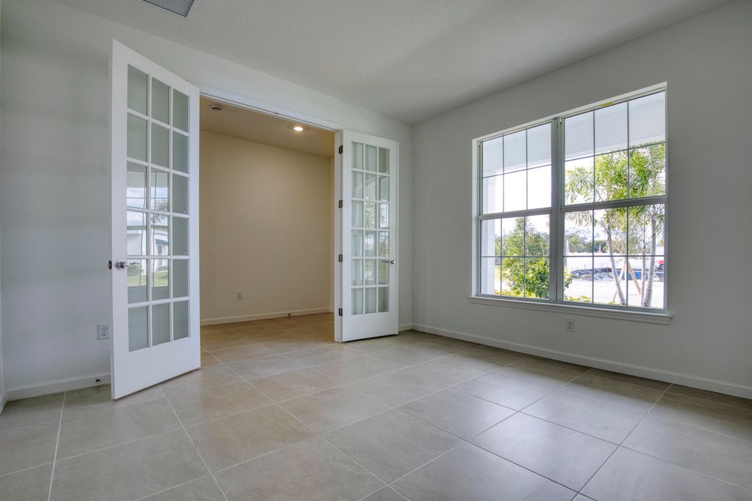 En Renta: $3,950 (4 camas, 3 baños, 2930 Pies cuadrados)