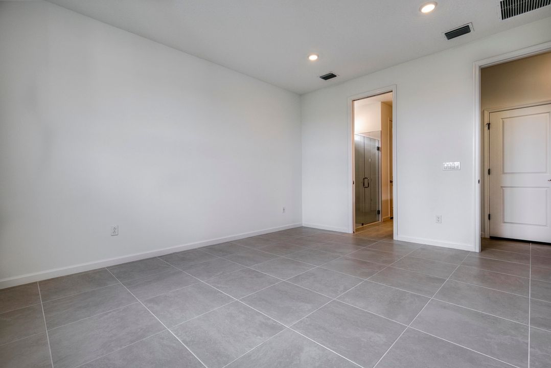 En Renta: $3,950 (4 camas, 3 baños, 2930 Pies cuadrados)