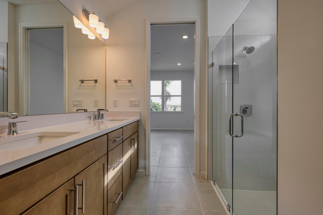 En Renta: $3,950 (4 camas, 3 baños, 2930 Pies cuadrados)