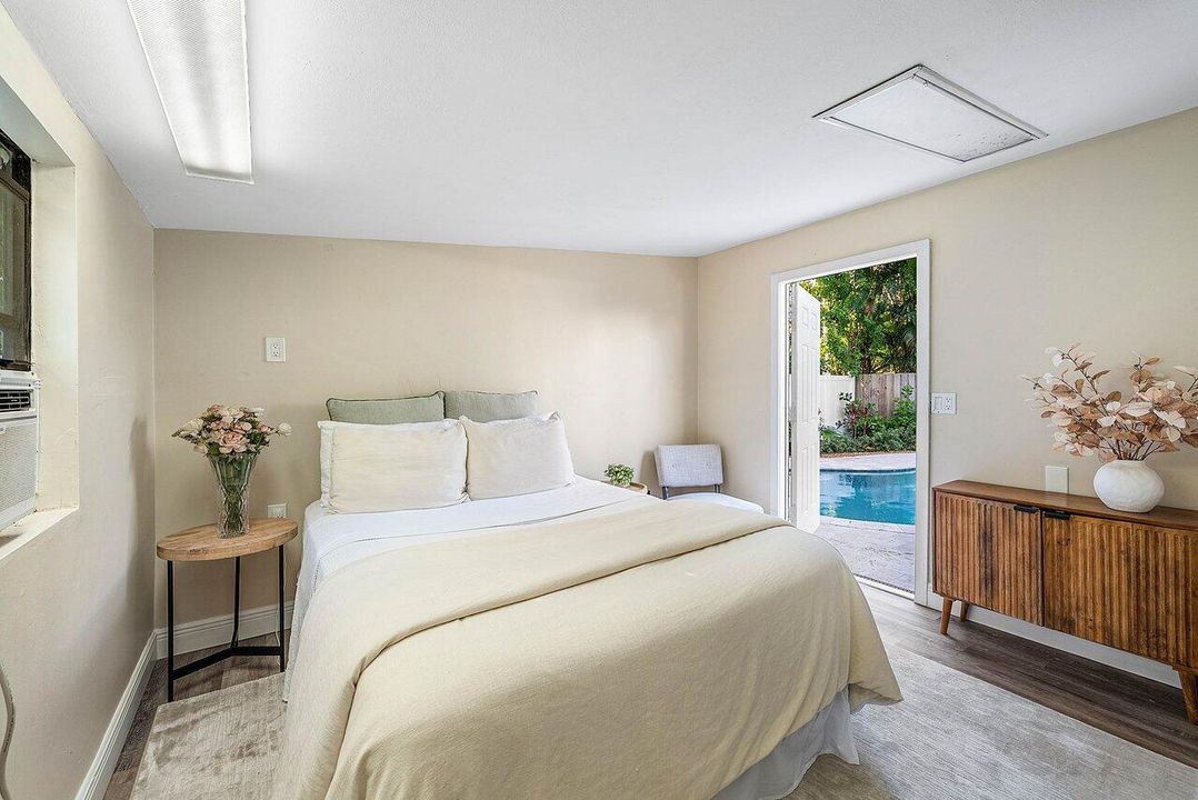 Active With Contract: $625,000 (3 beds, 2 baths, 1933 Square Feet)