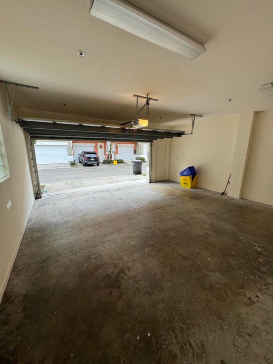 Active With Contract: $425,000 (4 beds, 3 baths, 2285 Square Feet)