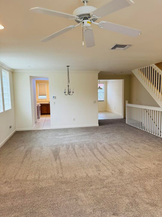 Active With Contract: $425,000 (4 beds, 3 baths, 2285 Square Feet)