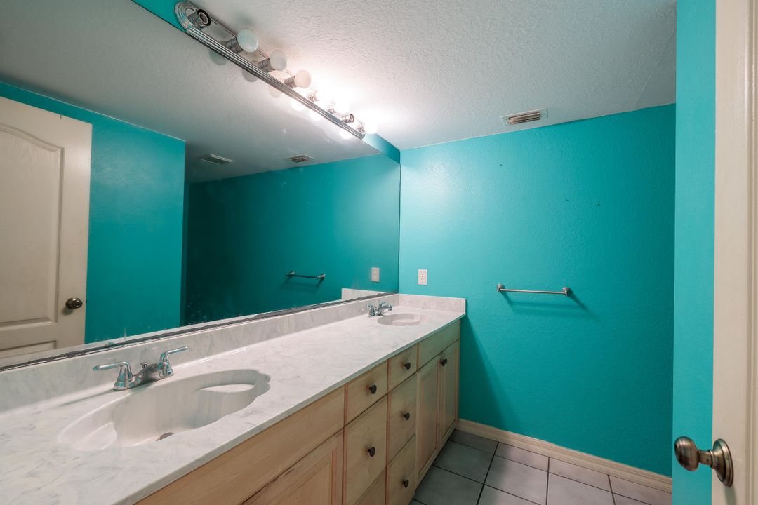 合同活跃: $499,900 (3 贝兹, 2 浴室, 2226 平方英尺)