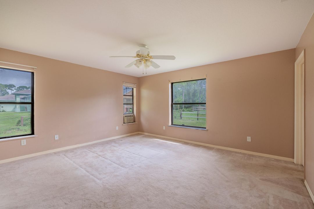 合同活跃: $499,900 (3 贝兹, 2 浴室, 2226 平方英尺)