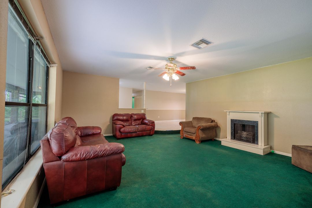 合同活跃: $499,900 (3 贝兹, 2 浴室, 2226 平方英尺)