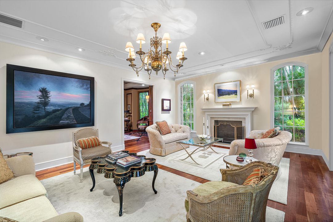 待售: $26,500,000 (4 贝兹, 6 浴室, 5988 平方英尺)