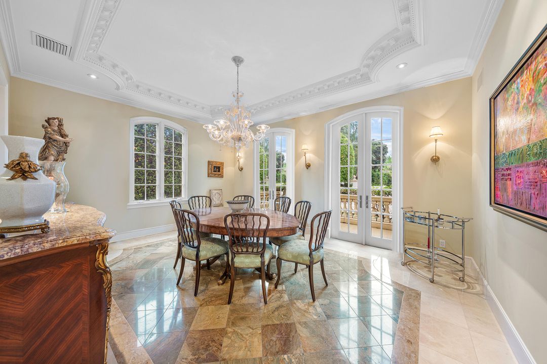 待售: $26,500,000 (4 贝兹, 6 浴室, 5988 平方英尺)