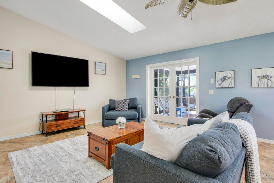 В аренду: $6,500 (3 спален, 2 ванн, 1798 Квадратных фут)