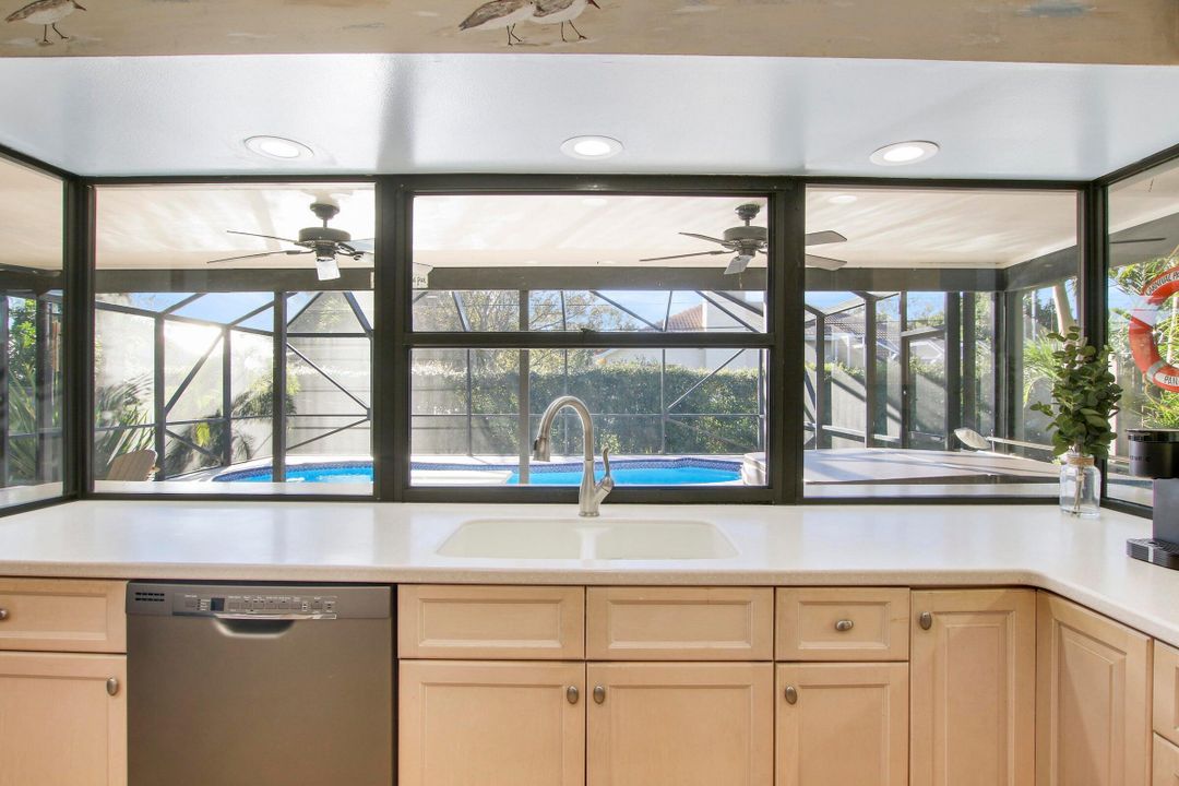 В аренду: $6,500 (3 спален, 2 ванн, 1798 Квадратных фут)