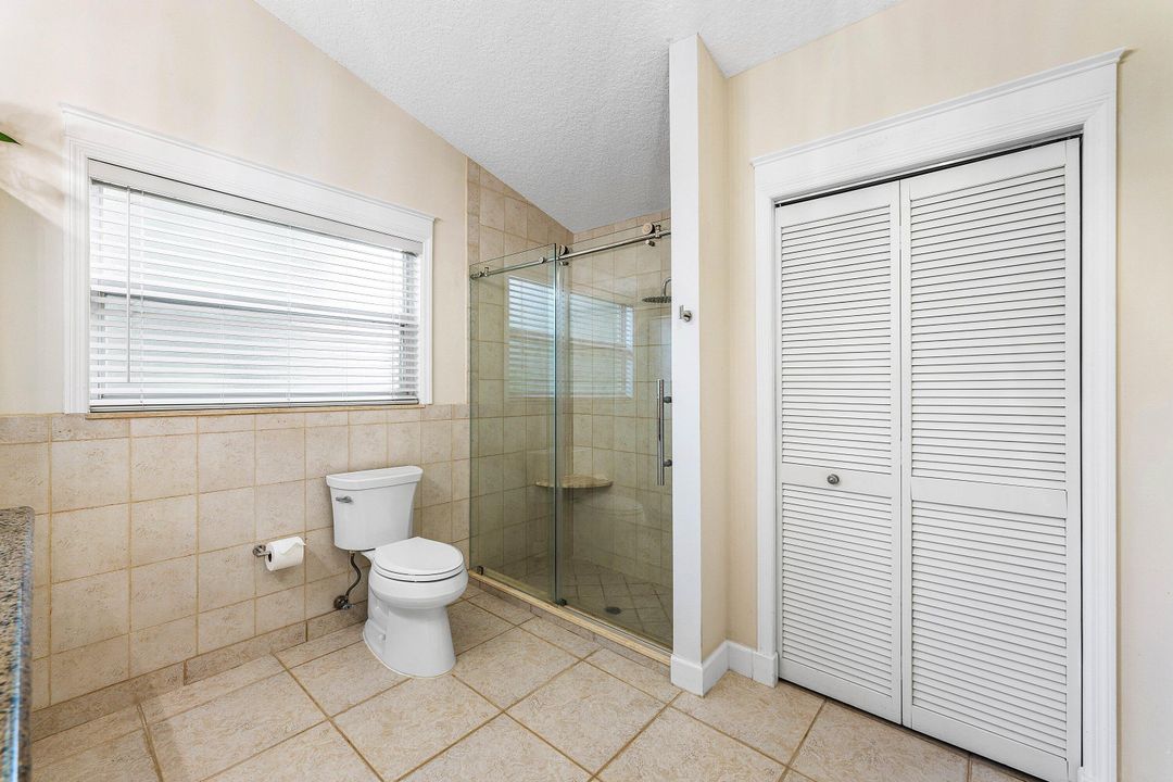 For Sale: $749,888 (3 beds, 2 baths, 1974 Square Feet)