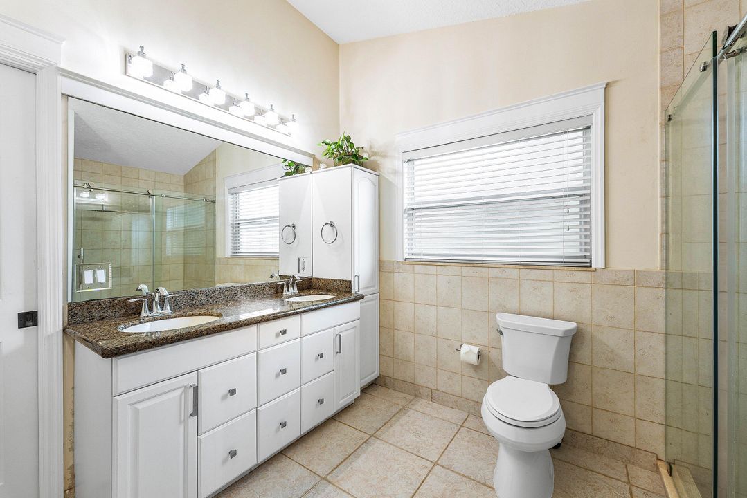 For Sale: $749,888 (3 beds, 2 baths, 1974 Square Feet)