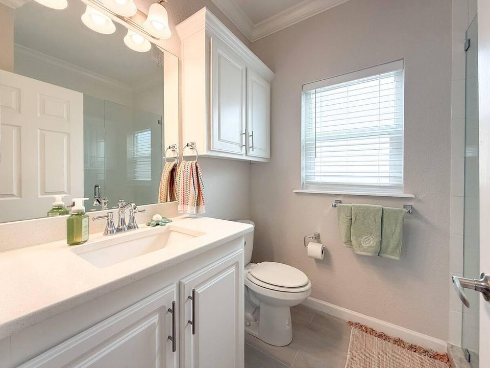 出租: $2,700 (2 贝兹, 2 浴室, 1320 平方英尺)