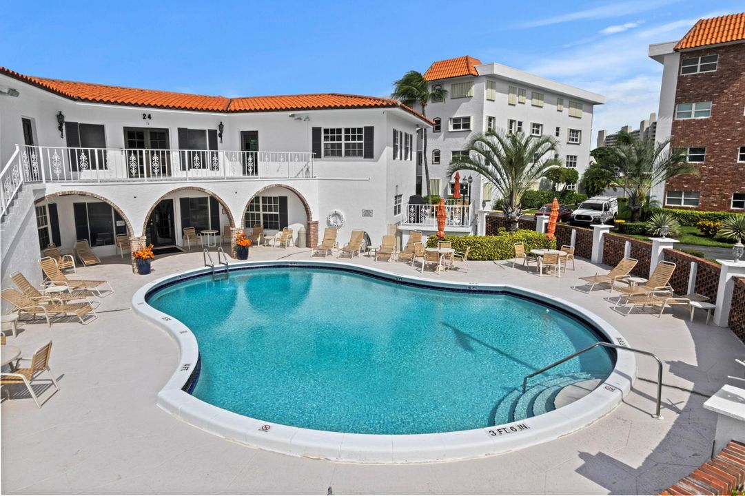 Activo con contrato: $250,000 (2 camas, 2 baños, 990 Pies cuadrados)