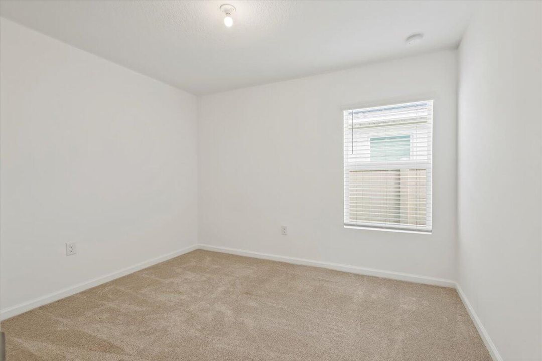 For Rent: $2,000 (3 beds, 2 baths, 1448 Square Feet)