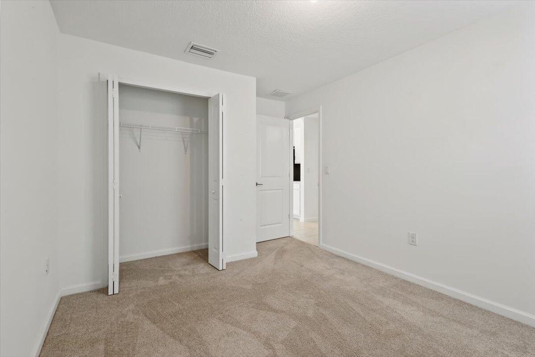 For Rent: $2,000 (3 beds, 2 baths, 1448 Square Feet)