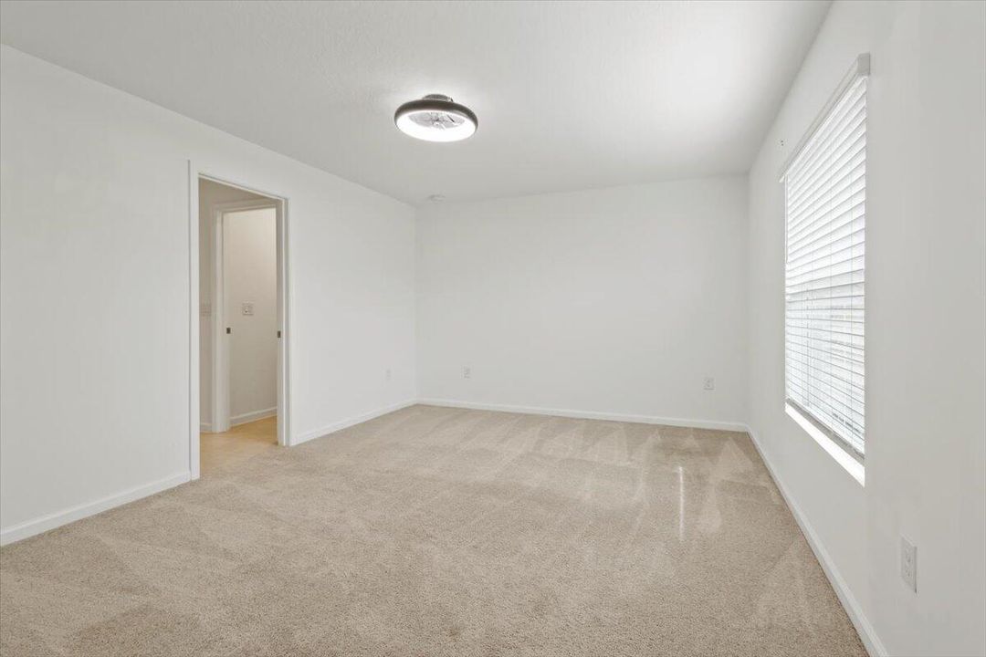 For Rent: $2,000 (3 beds, 2 baths, 1448 Square Feet)