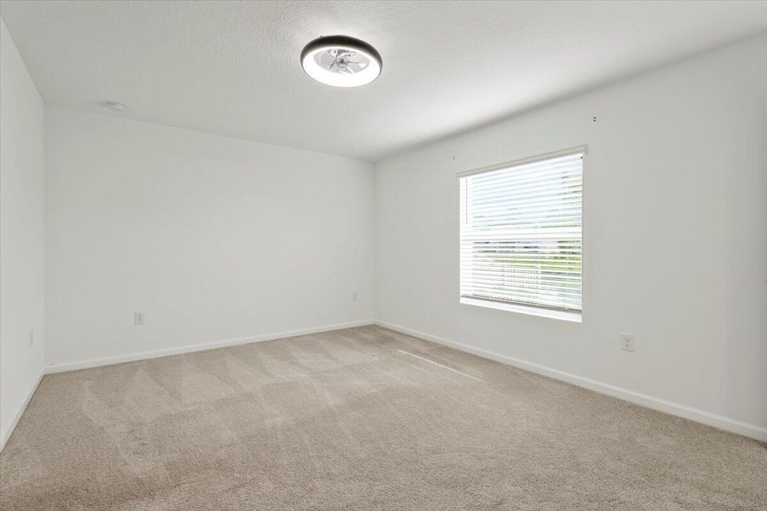 For Rent: $2,000 (3 beds, 2 baths, 1448 Square Feet)