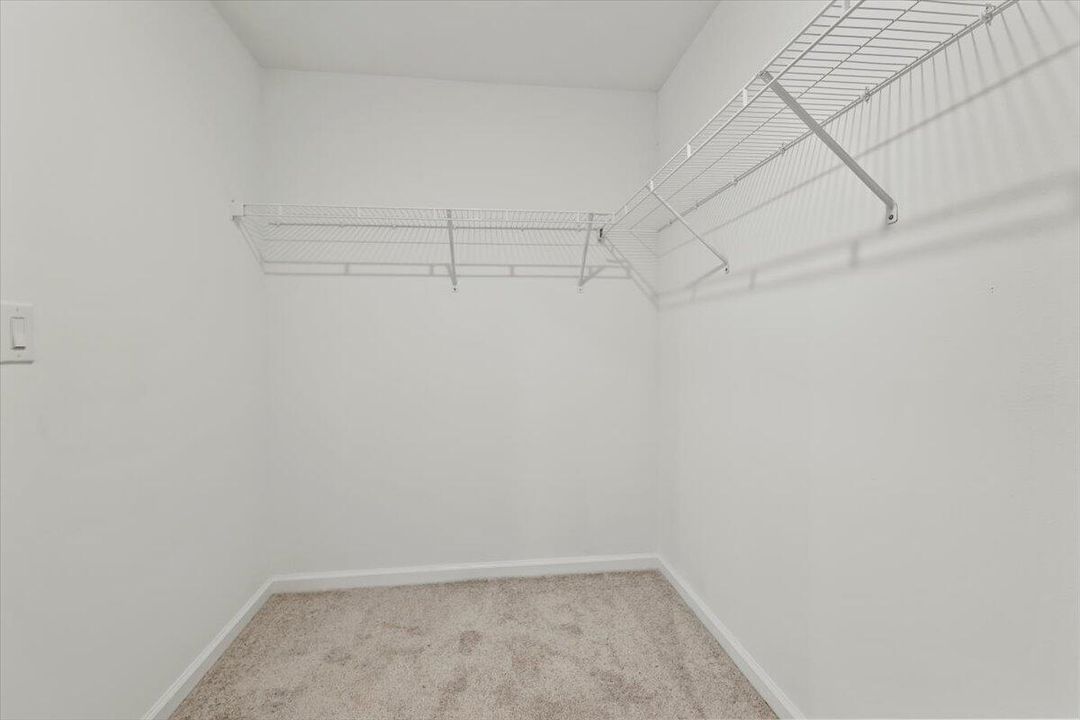 For Rent: $2,000 (3 beds, 2 baths, 1448 Square Feet)