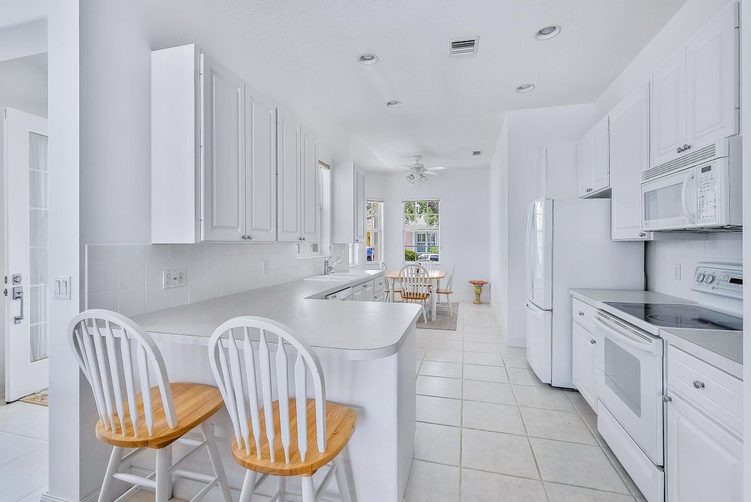 For Rent: $5,500 (3 beds, 2 baths, 1741 Square Feet)