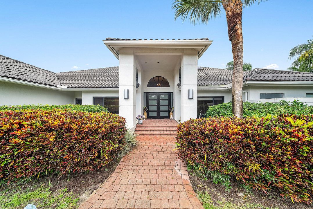 На продажу: $1,995,000 (4 спален, 5 ванн, 4089 Квадратных фут)