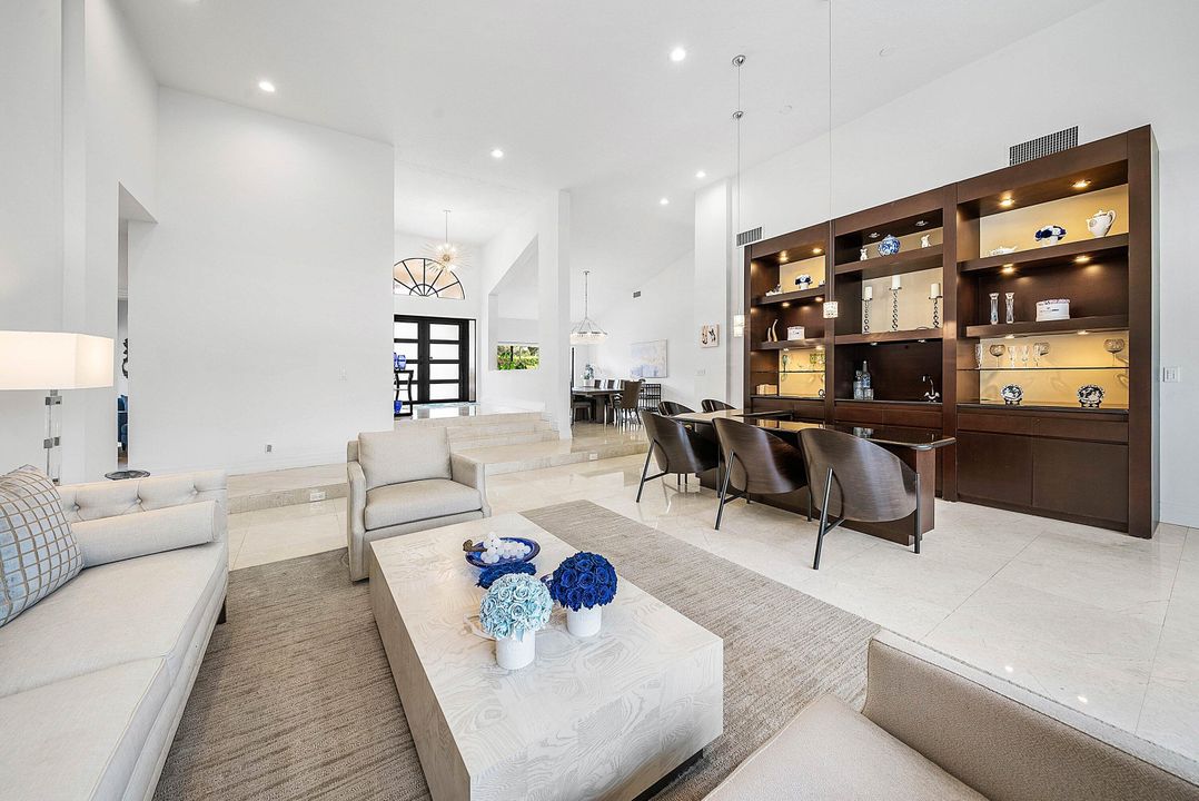 На продажу: $1,995,000 (4 спален, 5 ванн, 4089 Квадратных фут)