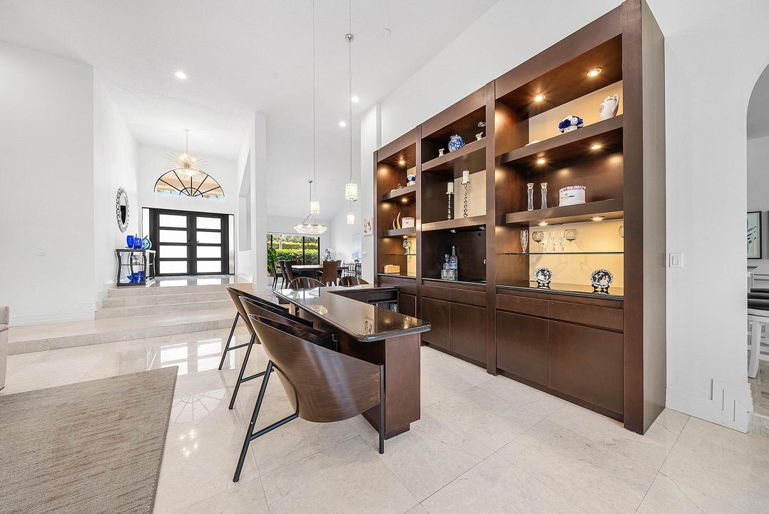 На продажу: $1,995,000 (4 спален, 5 ванн, 4089 Квадратных фут)