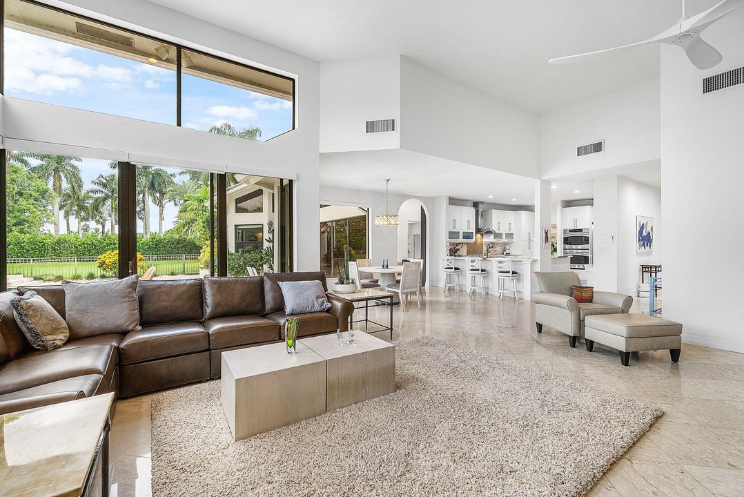 На продажу: $1,995,000 (4 спален, 5 ванн, 4089 Квадратных фут)