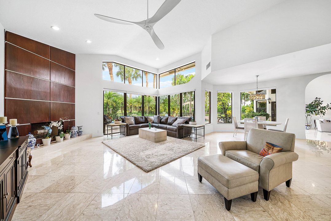 На продажу: $1,995,000 (4 спален, 5 ванн, 4089 Квадратных фут)