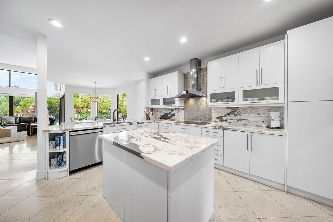 На продажу: $1,995,000 (4 спален, 5 ванн, 4089 Квадратных фут)