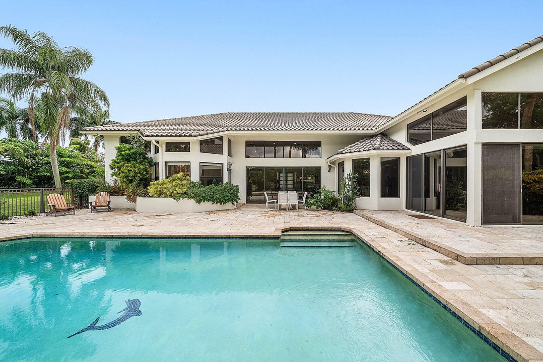 На продажу: $1,995,000 (4 спален, 5 ванн, 4089 Квадратных фут)