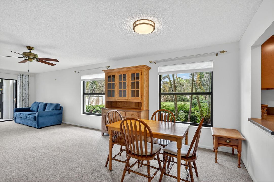 Recently Sold: $220,000 (2 beds, 2 baths, 1107 Square Feet)