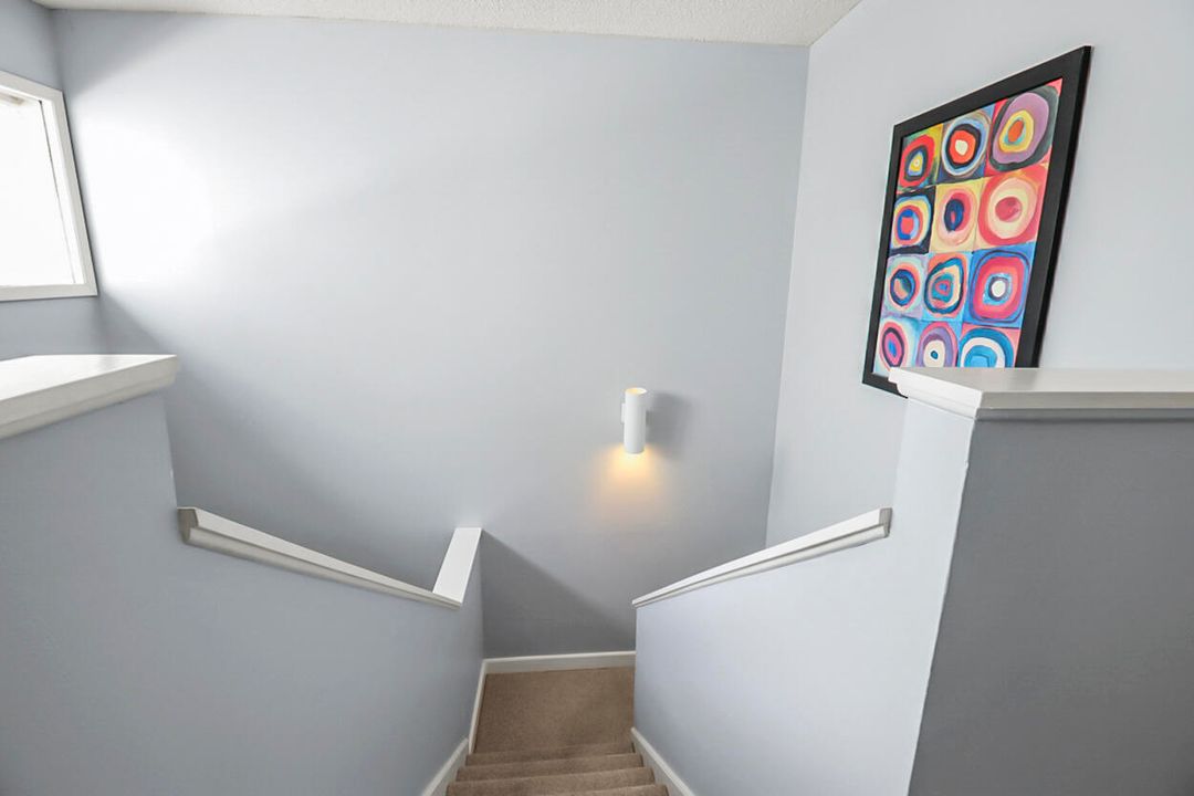 For Sale: $317,900 (3 beds, 2 baths, 1489 Square Feet)