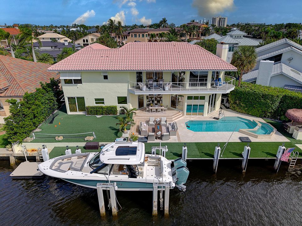 For Rent: $27,000 (4 beds, 3 baths, 3498 Square Feet)