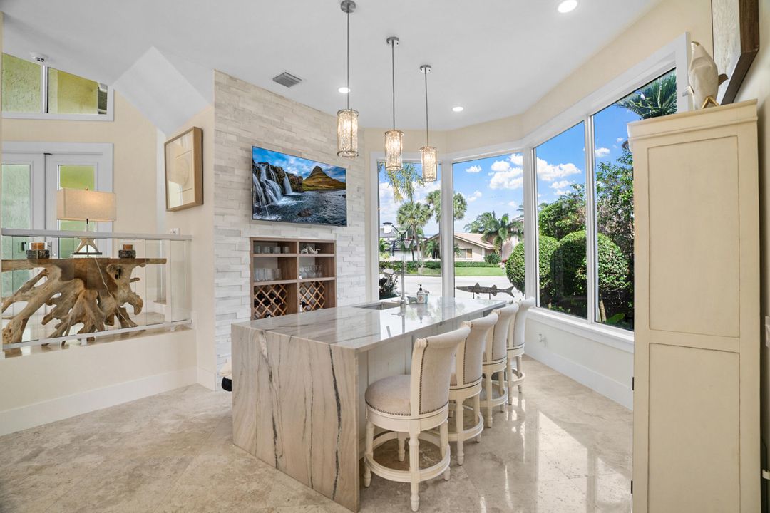 For Rent: $27,000 (4 beds, 3 baths, 3498 Square Feet)