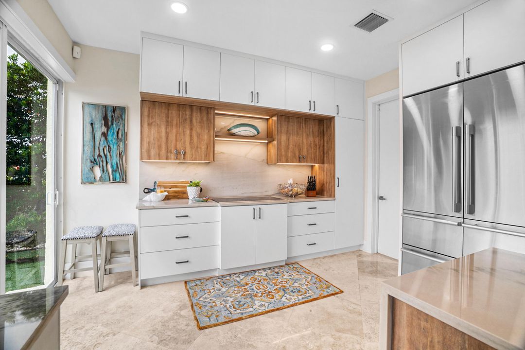 For Rent: $27,000 (4 beds, 3 baths, 3498 Square Feet)