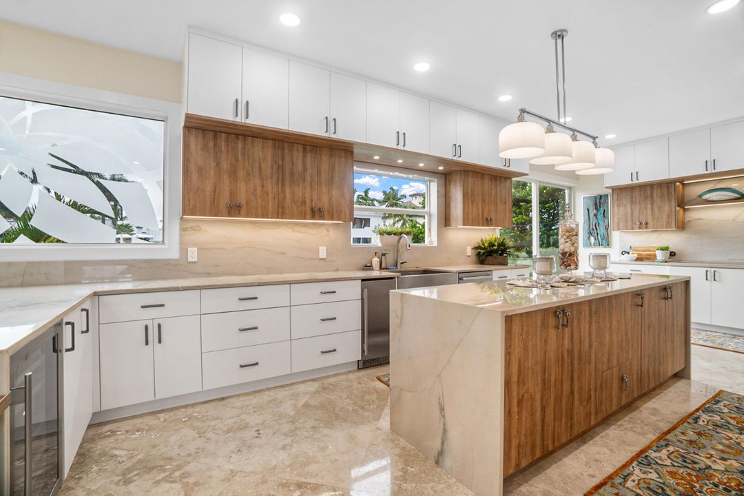 For Rent: $27,000 (4 beds, 3 baths, 3498 Square Feet)