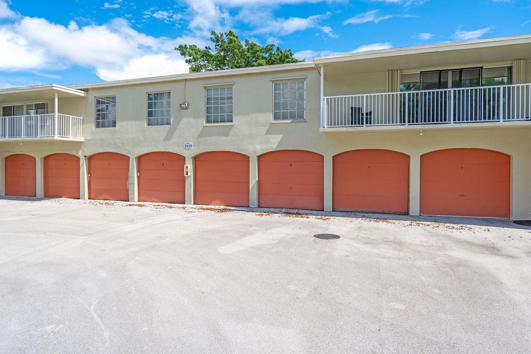 合同活跃: $225,000 (2 贝兹, 2 浴室, 1475 平方英尺)