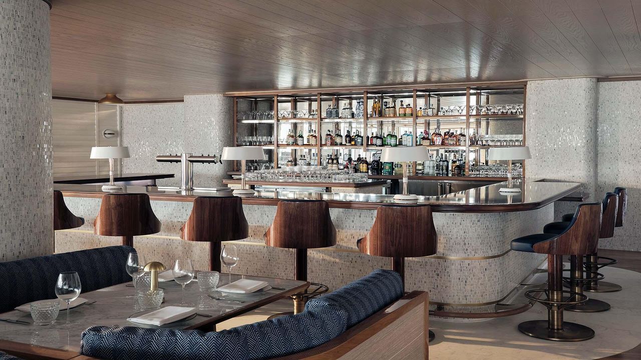 For Sale: $5,575,000 (2 beds, 2 baths, 2031 Square Feet)