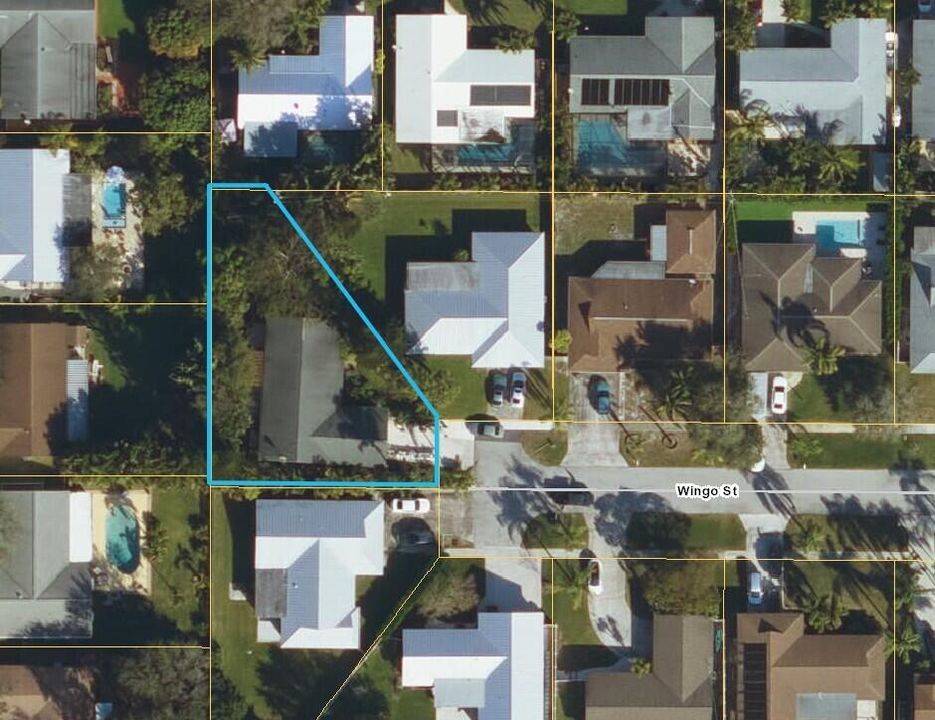 For Sale: $749,888 (3 beds, 2 baths, 1974 Square Feet)