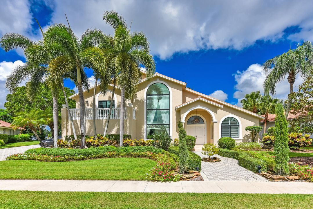 For Sale: $1,425,000 (3 beds, 3 baths, 3523 Square Feet)