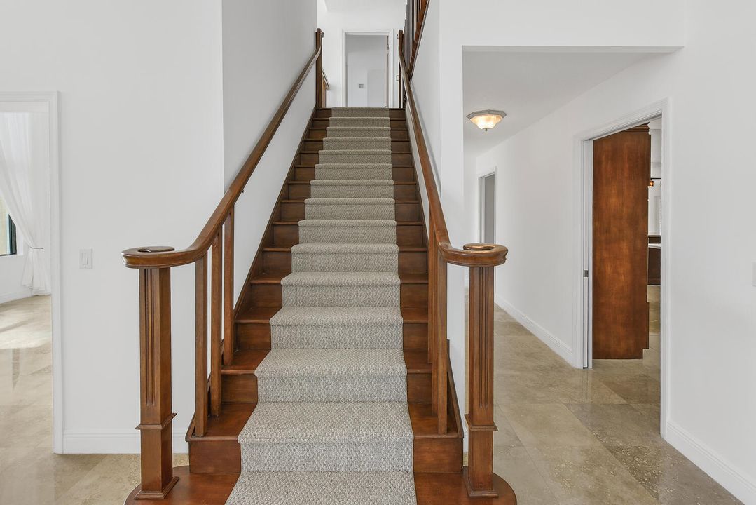 For Sale: $1,425,000 (3 beds, 3 baths, 3523 Square Feet)