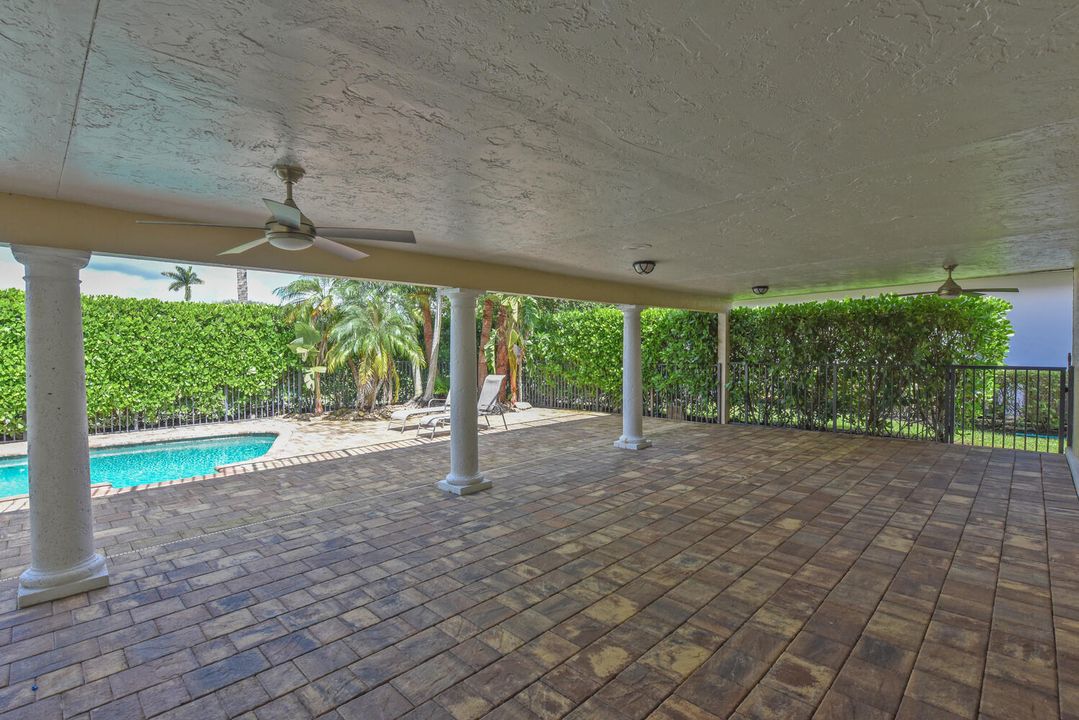 For Sale: $1,425,000 (3 beds, 3 baths, 3523 Square Feet)